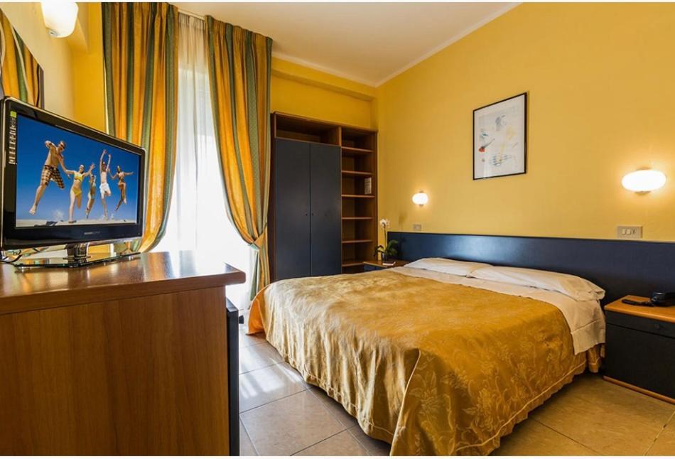 San Carlo 3*
